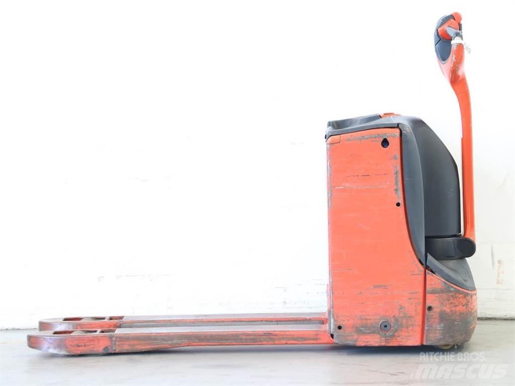 Linde T16/1152-00 Transpallet uomo a terra