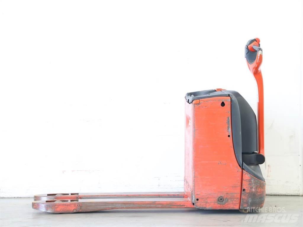 Linde T16/1152-00 Transpallet uomo a terra