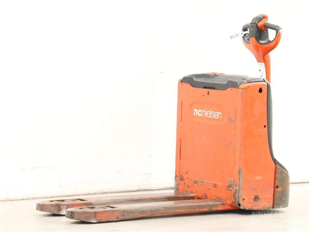 Linde T16/1152-00 Transpallet uomo a terra