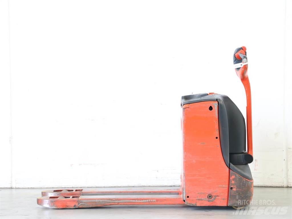 Linde T16/1152-00 Transpallet uomo a terra