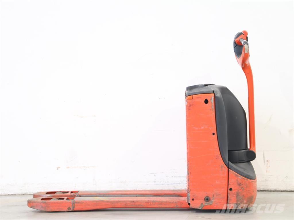 Linde T16/1152-02 Transpallet uomo a terra