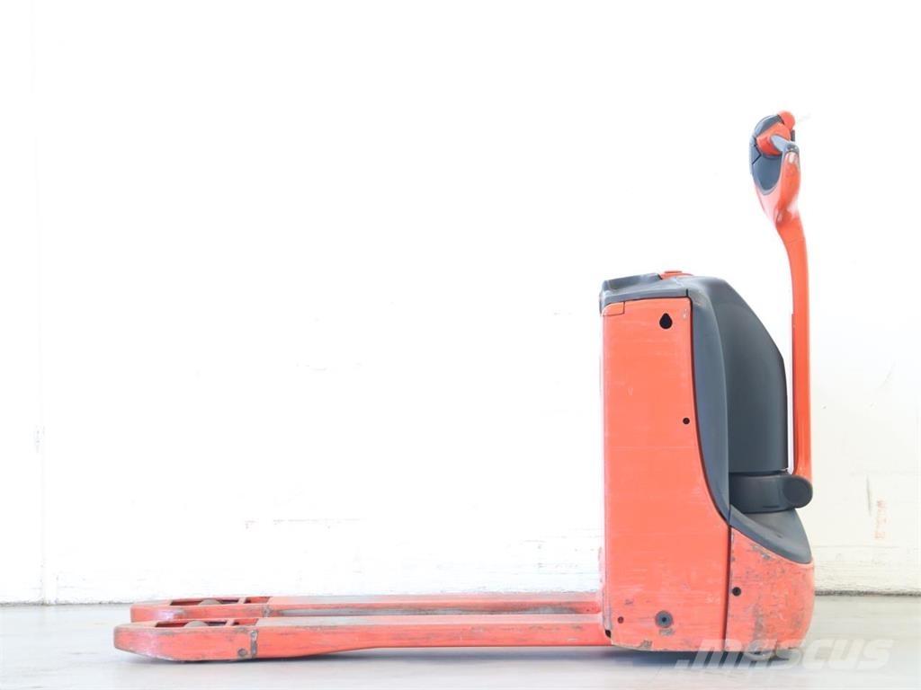 Linde T16/1152-02 Transpallet uomo a terra