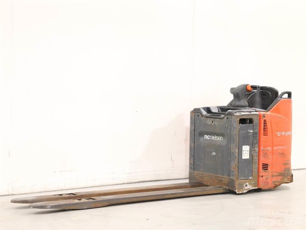 Linde T20SP/131 Transpallet uomo a terra