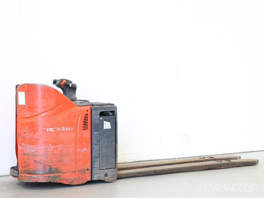 Linde T20SP/131 Transpallet uomo a terra
