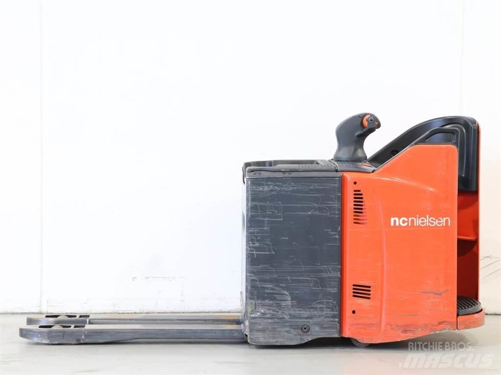 Linde T20SP/131 Transpallet uomo a terra