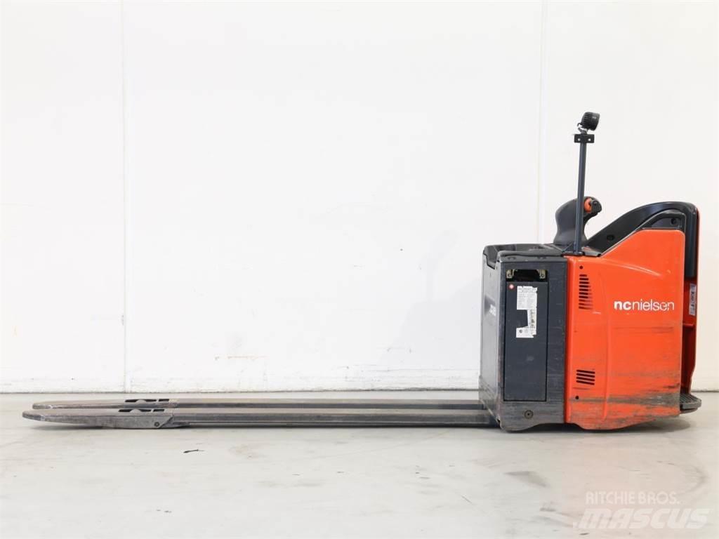 Linde T20SP/131-07 Transpallet uomo a terra