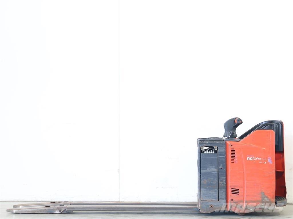 Linde T20SP/131-07 Transpallet uomo a terra