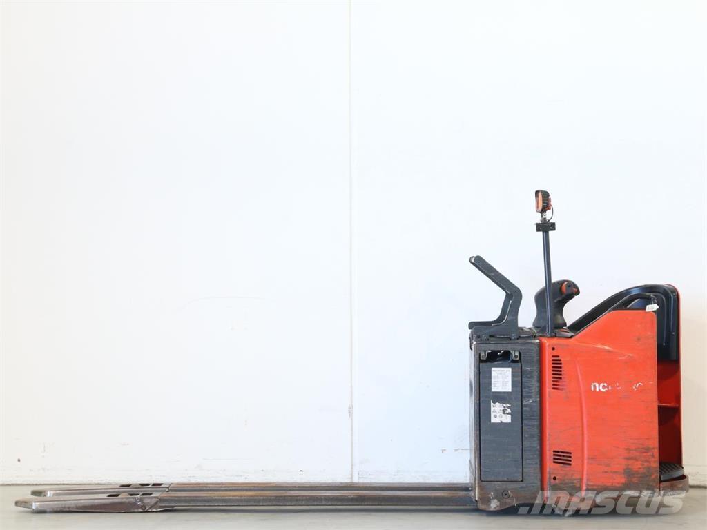 Linde T20SP/131-08 Transpallet uomo a terra