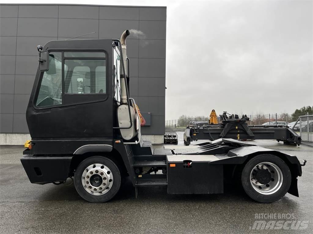 Terberg YT222 4X2 Movimentazione Materiali - Altro