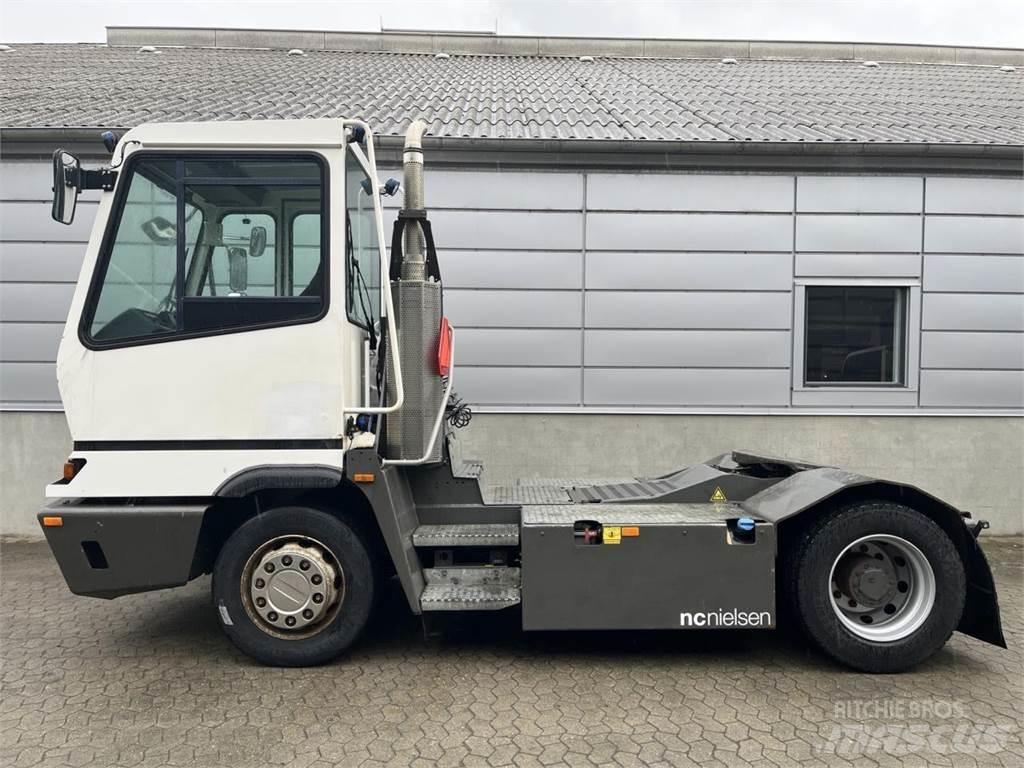 Terberg YT222 4x2 Movimentazione Materiali - Altro