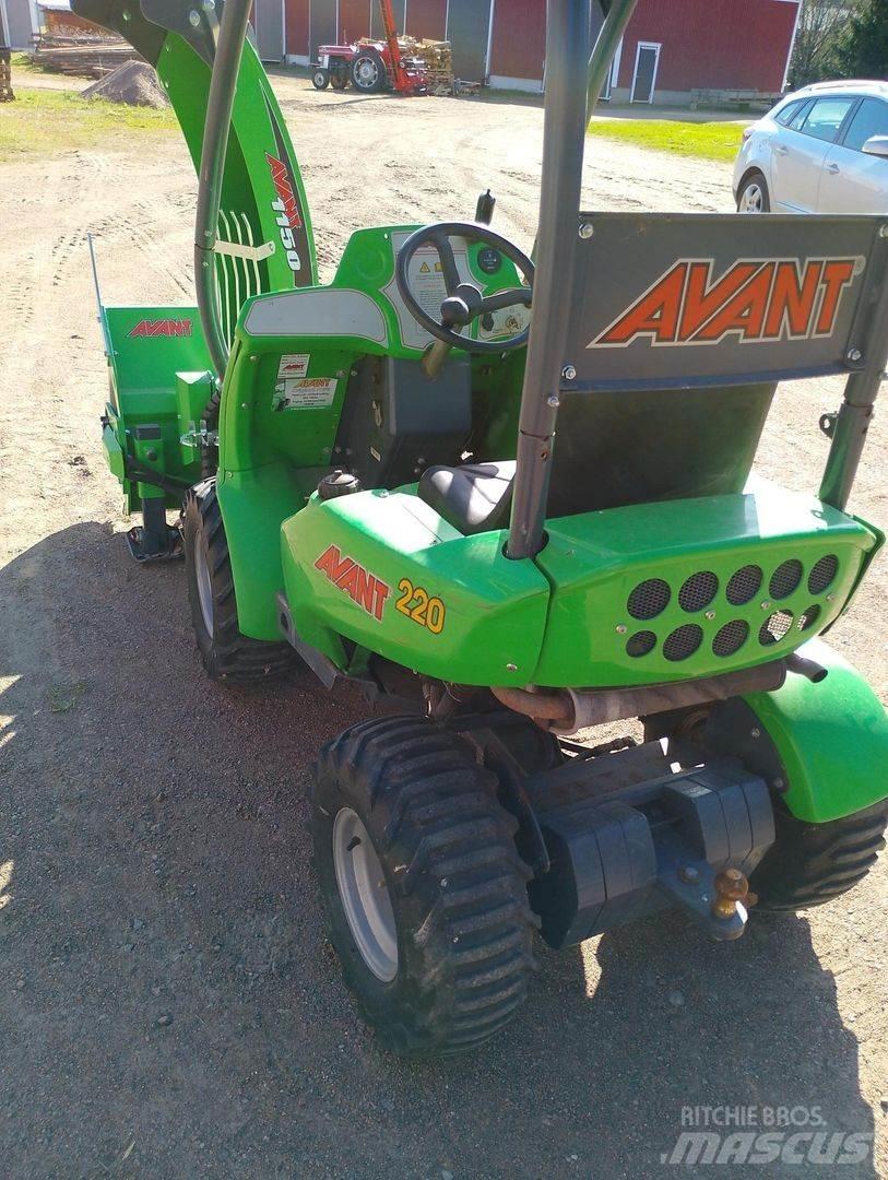 Avant 220 Manutenzione verde e strade – Altro
