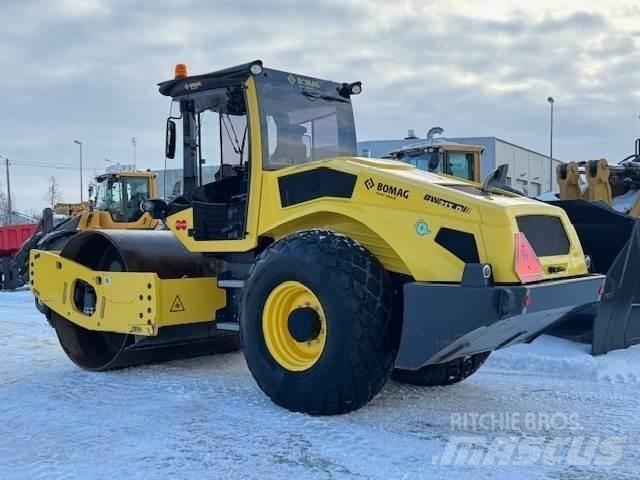 Bomag BW 213D-5 Costruzioni - Altro
