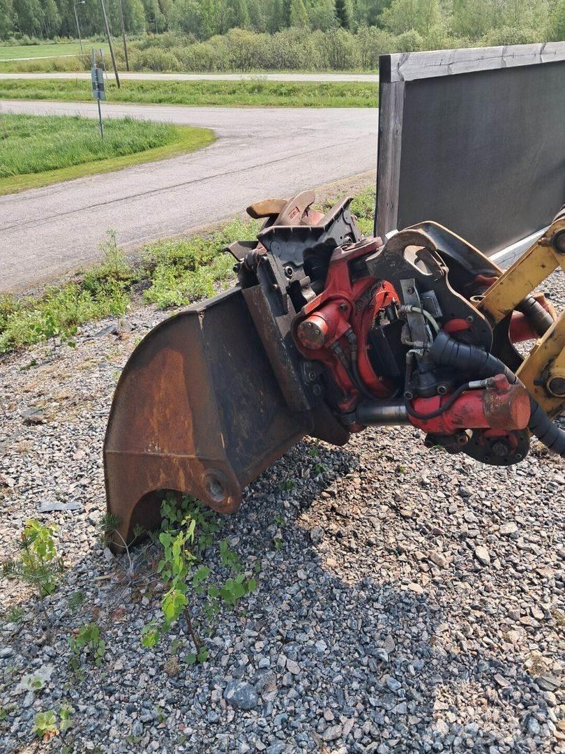 CAT 305 Miniescavatori