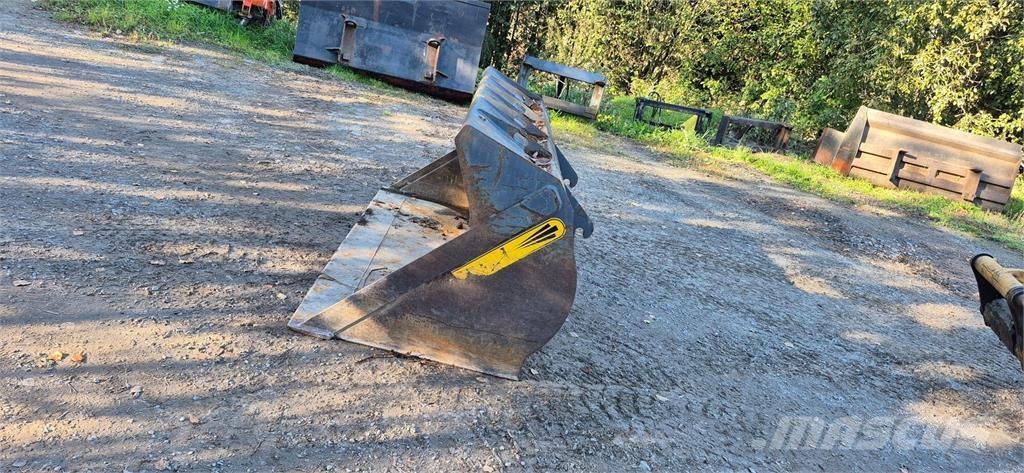 CAT 906M Pale gommate