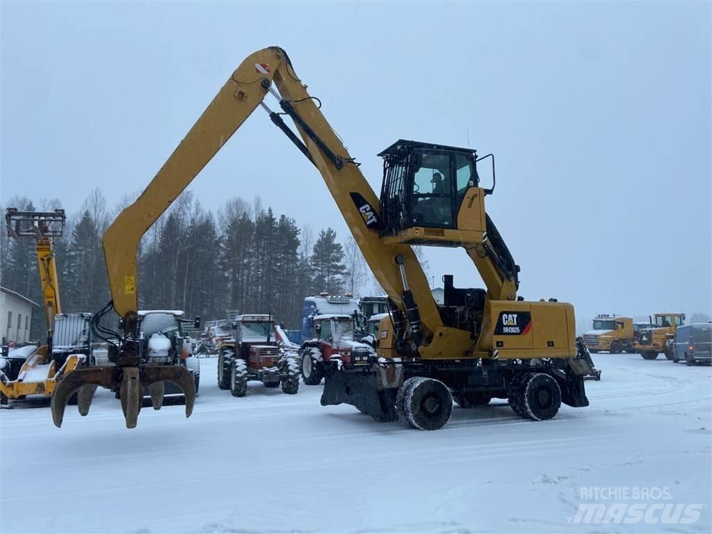 CAT MH 3026 Movimentazione Materiali - Altro