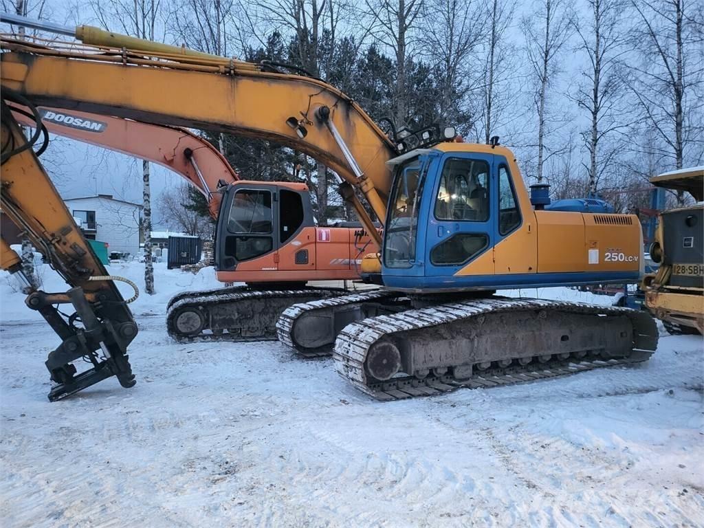 Daewoo S250lc-v Escavatori cingolati