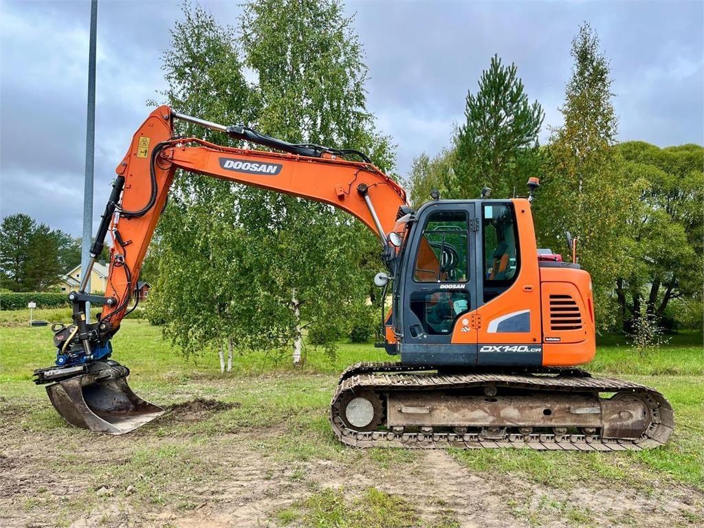 Doosan DX140LC Escavatori cingolati