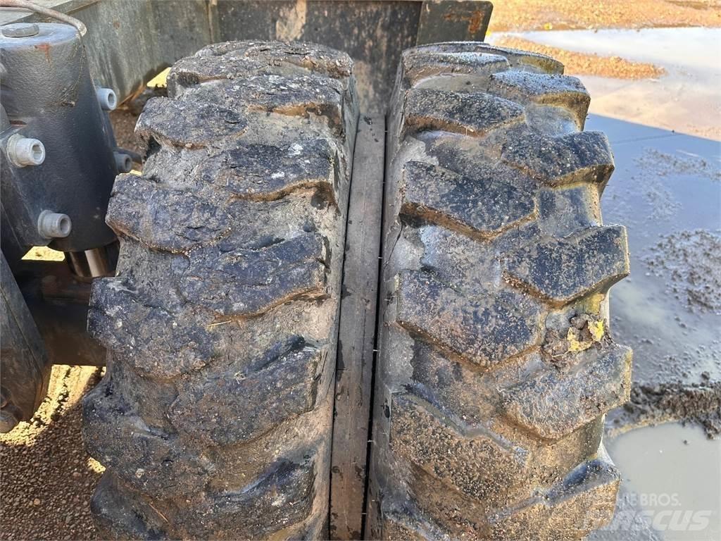 Doosan DX170W-5 Escavatori gommati