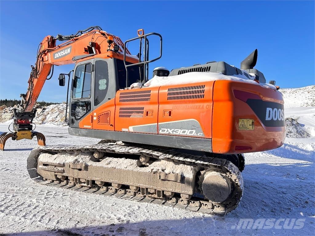 Doosan DX300 LC-5 Escavatori cingolati