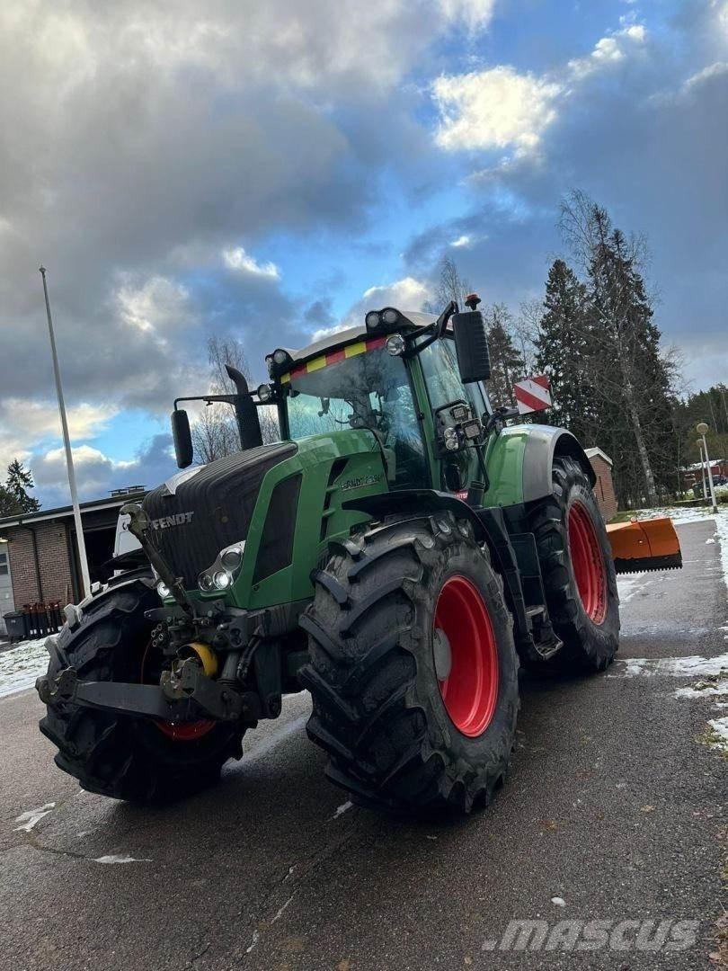 Fendt 828 VARIO Trattori
