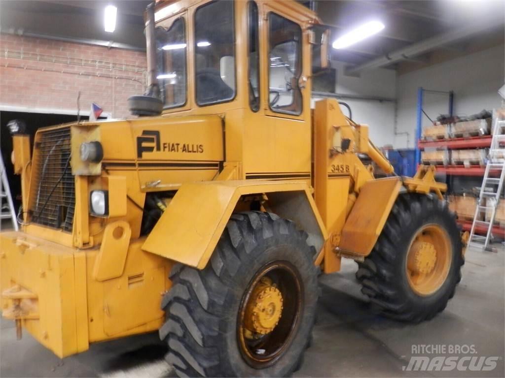 Fiat-Allis 345 B Pale gommate