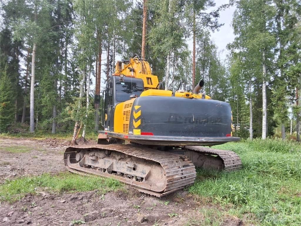 JCB 210 LCT4 Escavatori cingolati