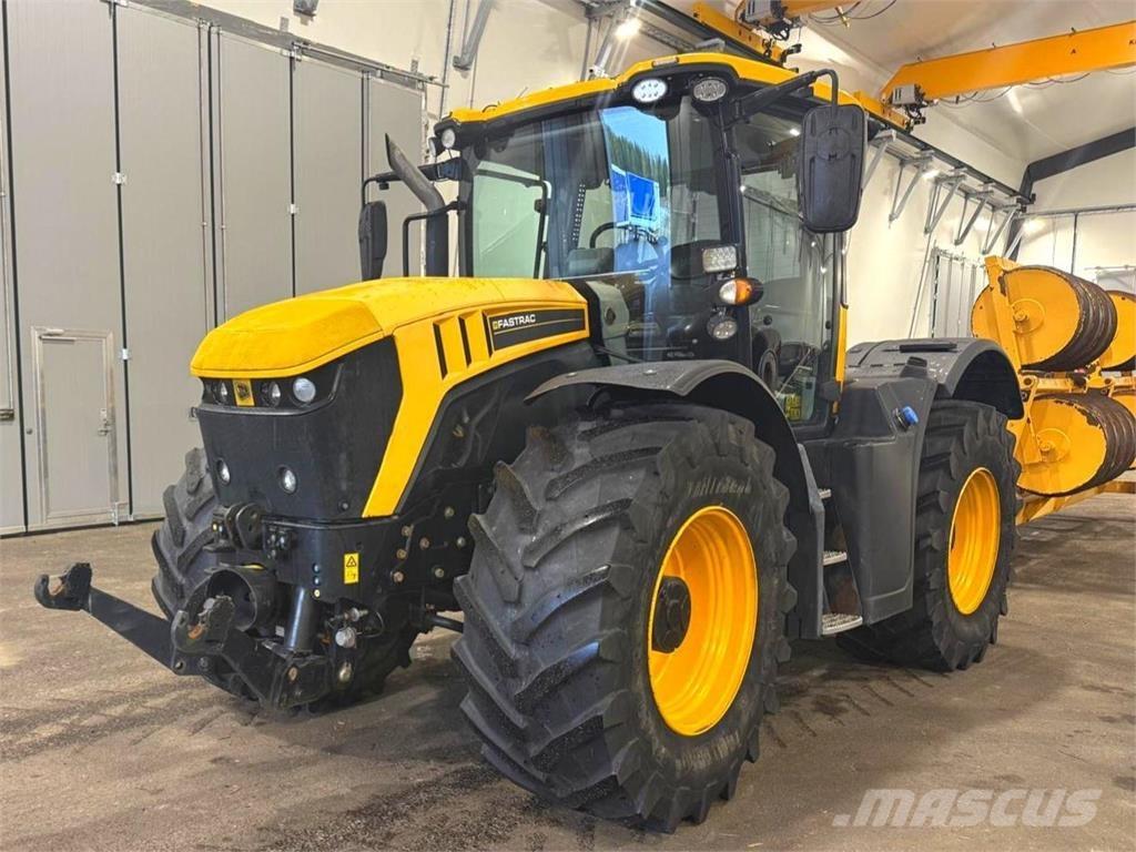 JCB Fastrack 4220 Trattori