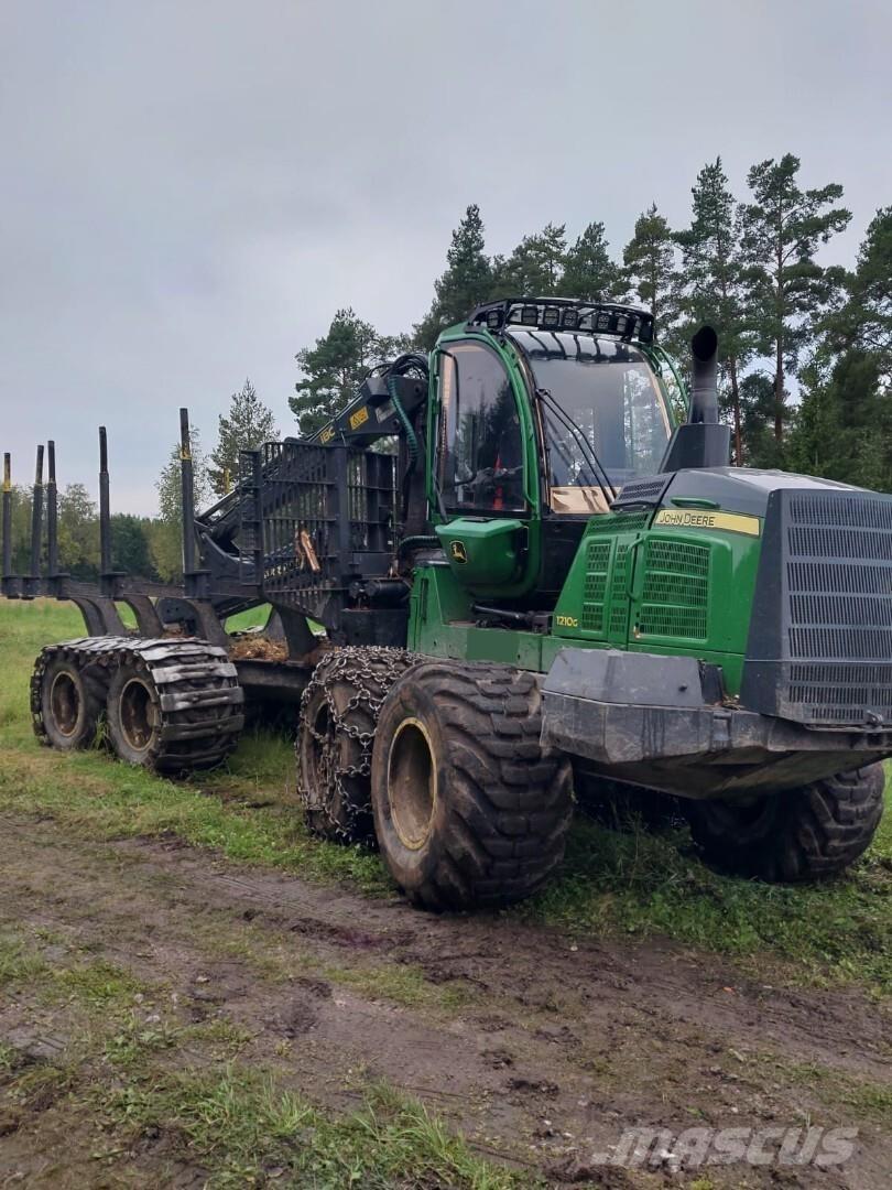 John Deere 1210G Forwarder