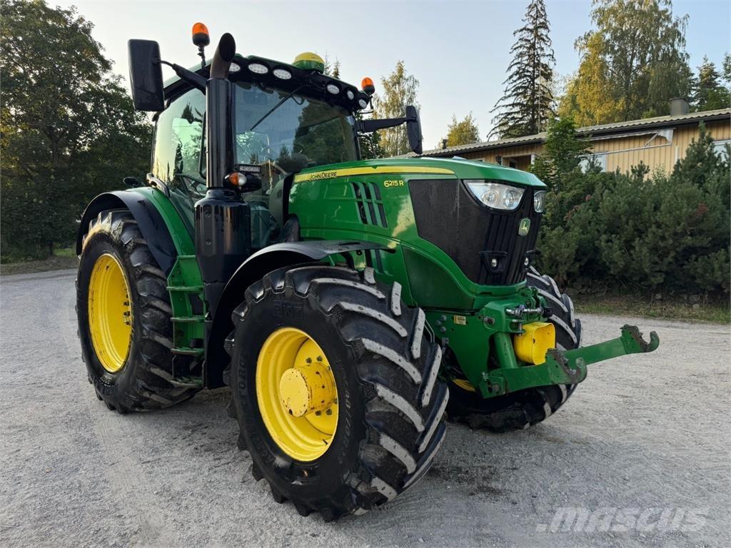 John Deere 6215R Trattori