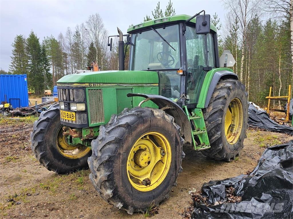 John Deere 6800 Trattori