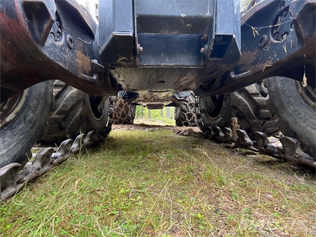 Komatsu 901 Abbattitrici, Disboscatrici