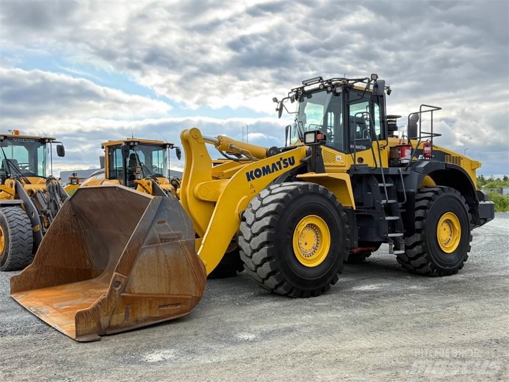 Komatsu WA500-7 Pale gommate