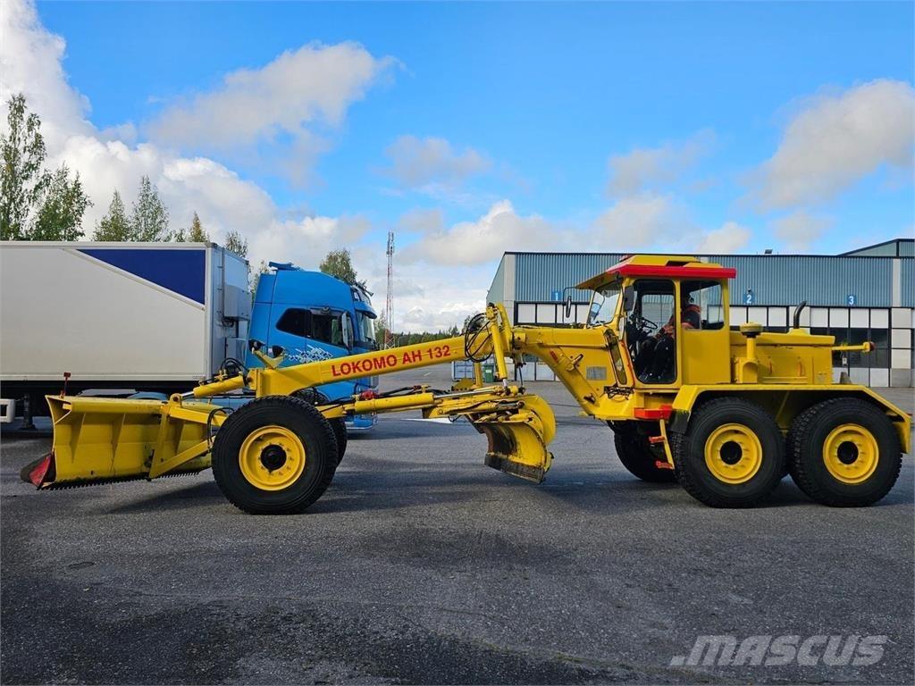 Lokomo AH 132 C Motorgraders