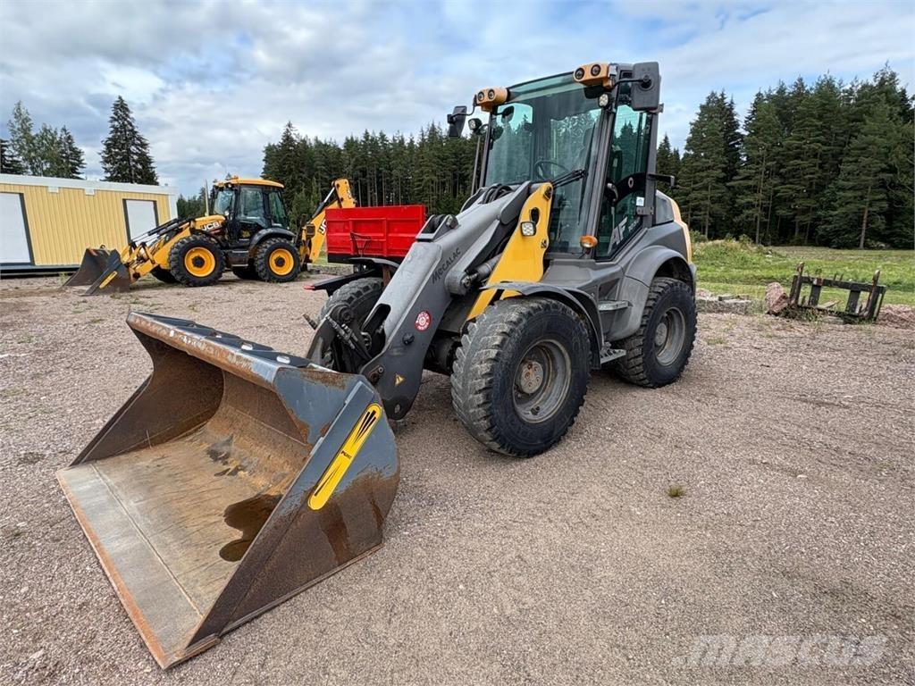 Mecalac AF 1050 Pale gommate