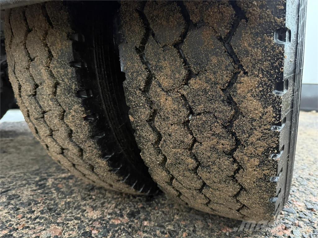 Närko 9m3 Rimorchi cisterna