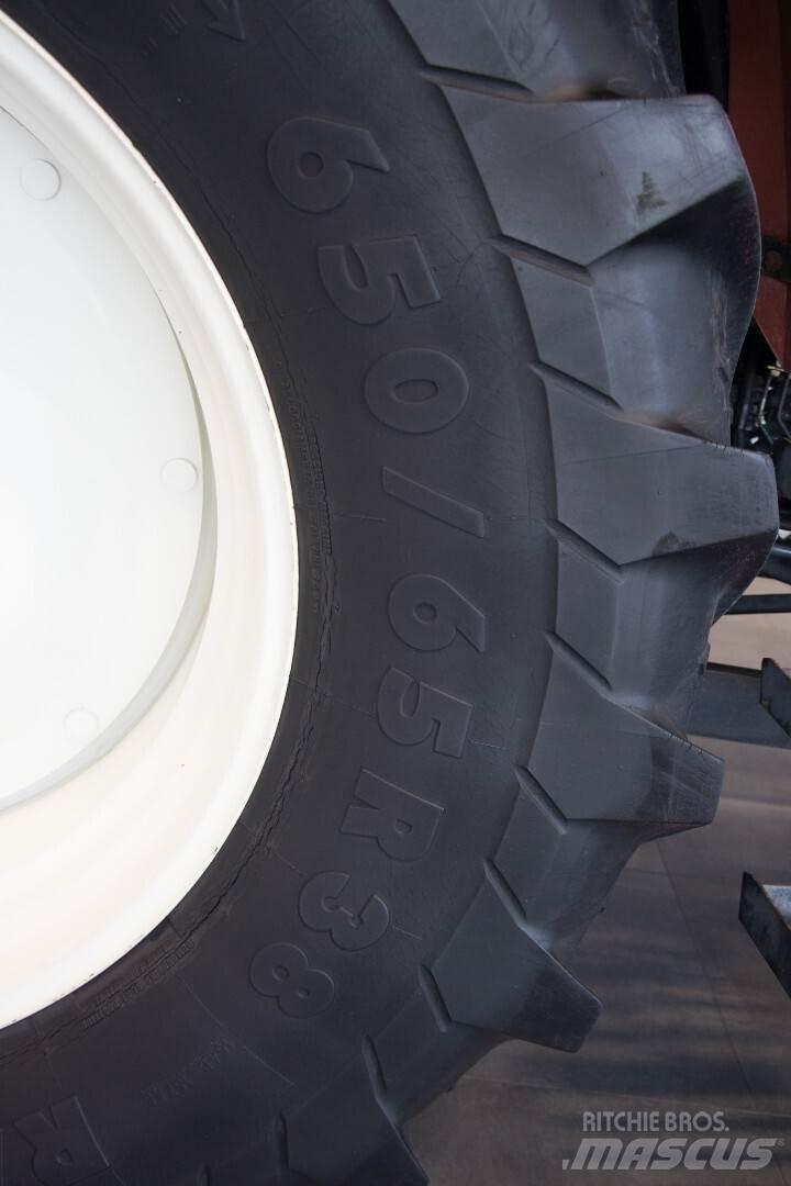 New Holland M135 Trattori