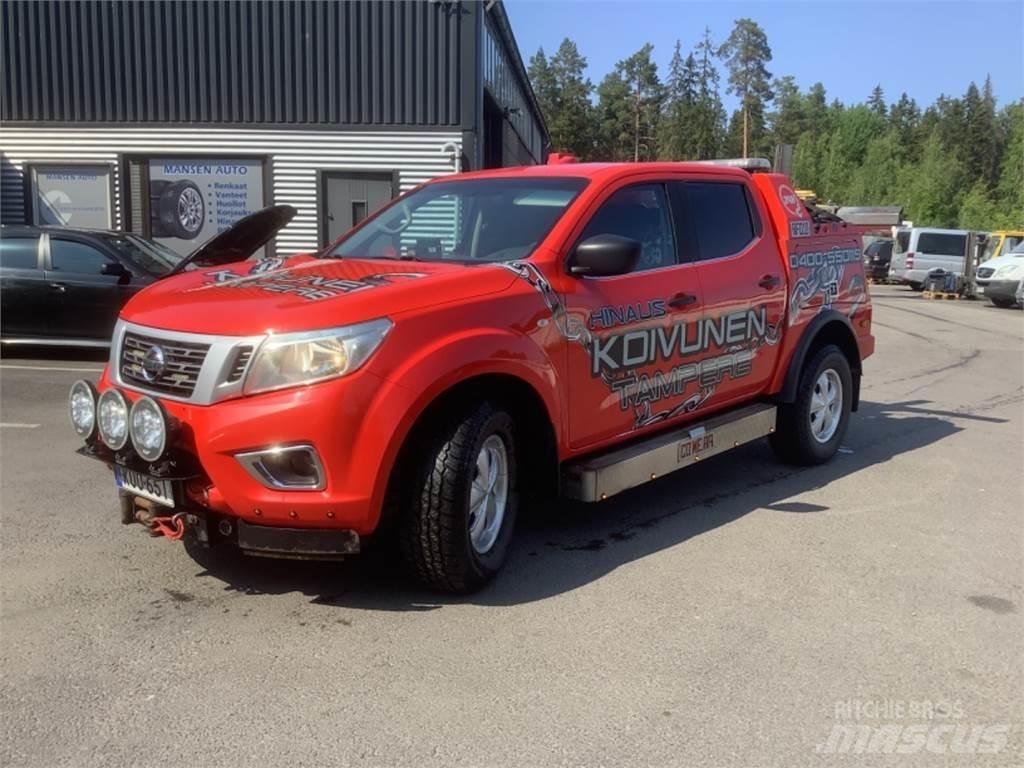 Nissan Navara 4X4 Rimorchio per il trasporto di veicoli
