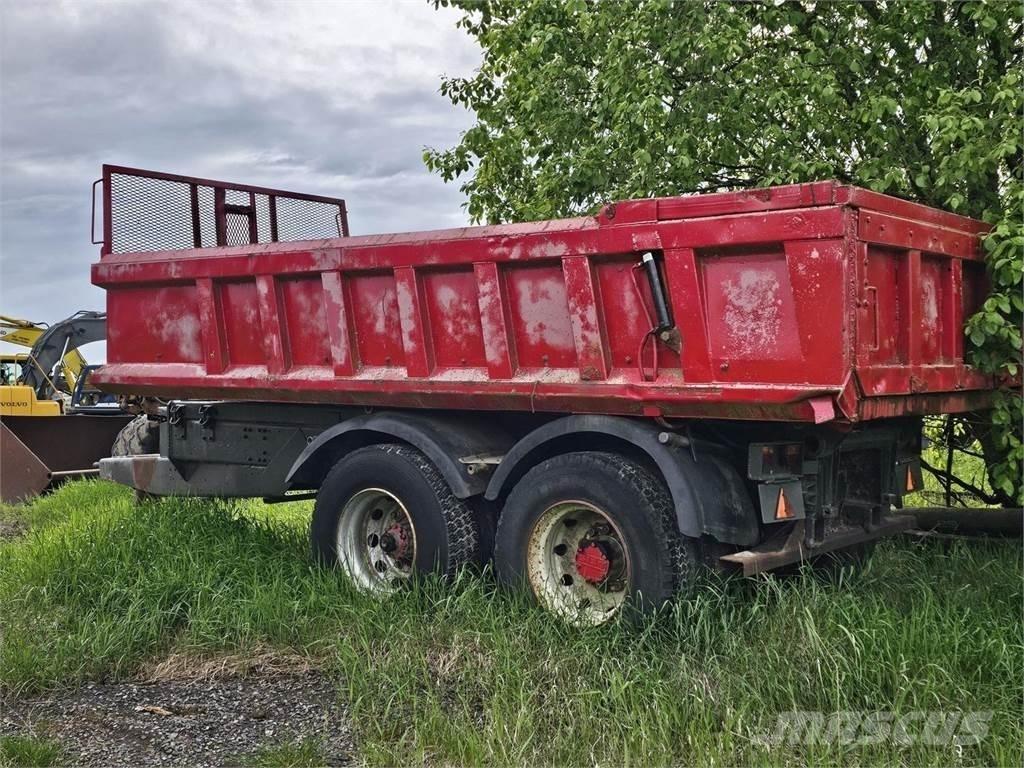  Perävaunu Rimorchi ribaltabili