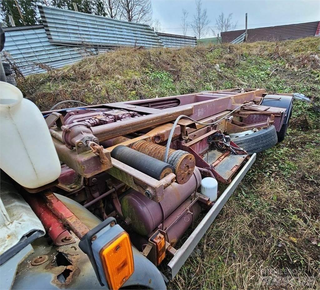 Renault M230ti Camion con gancio di sollevamento