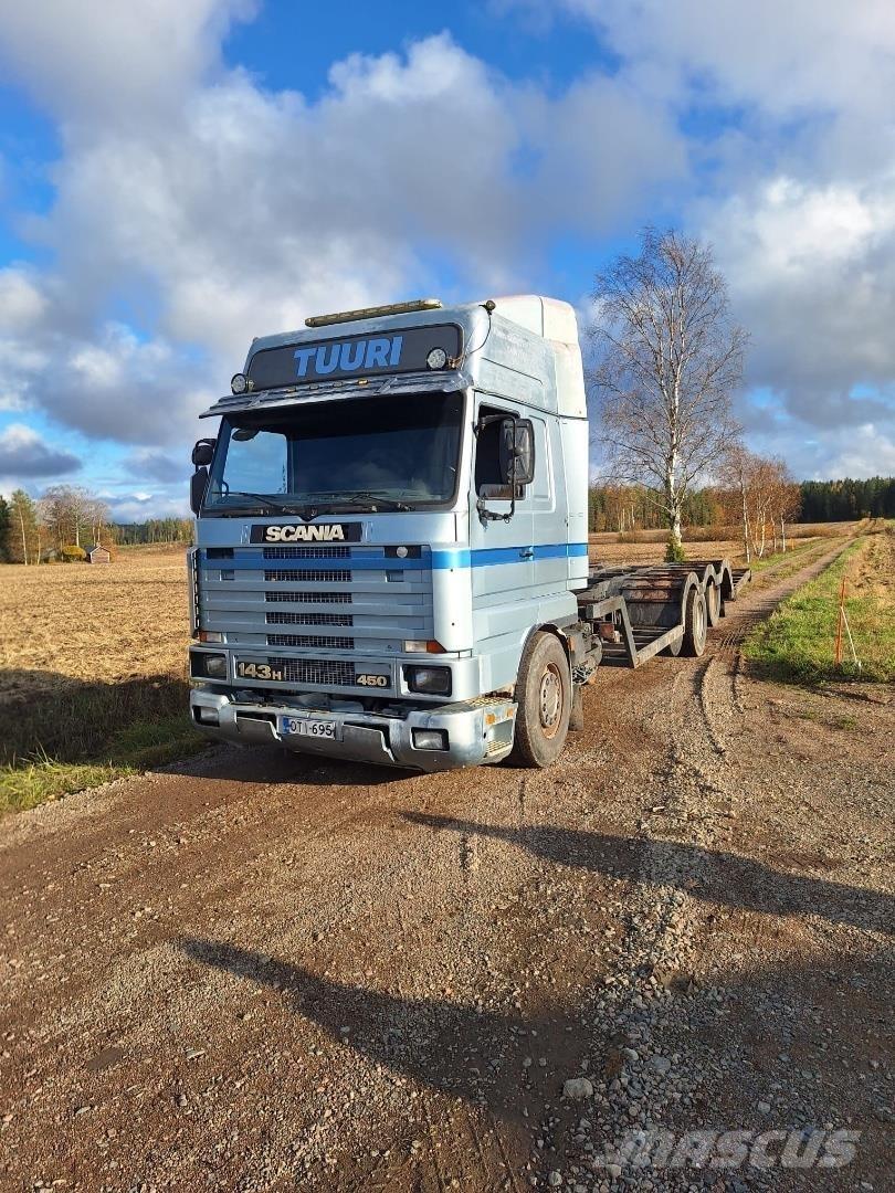 Scania 143H Camion per il trasporto di macchine forestali