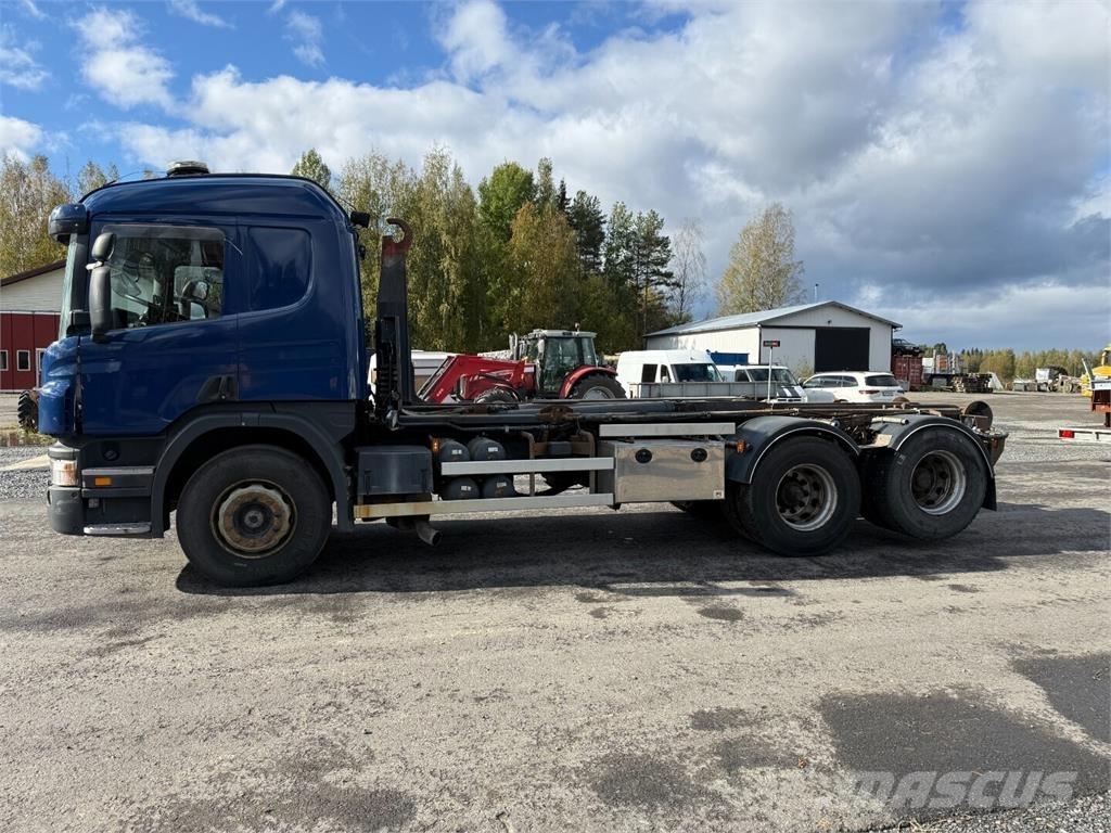 Scania P420 6x2 Camion con gancio di sollevamento