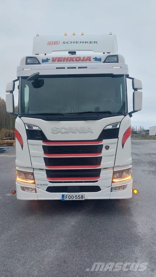 Scania R 540 6x2 Camion portacontainer