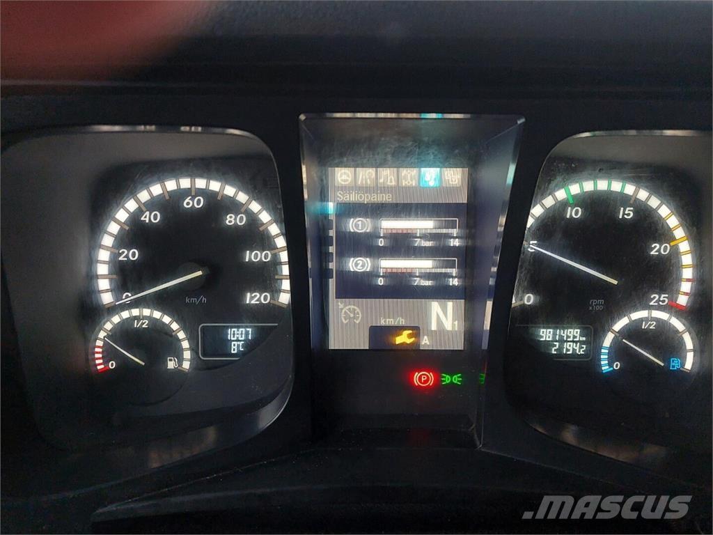 Sisu CK16M 8x4 Camion trasporto legname