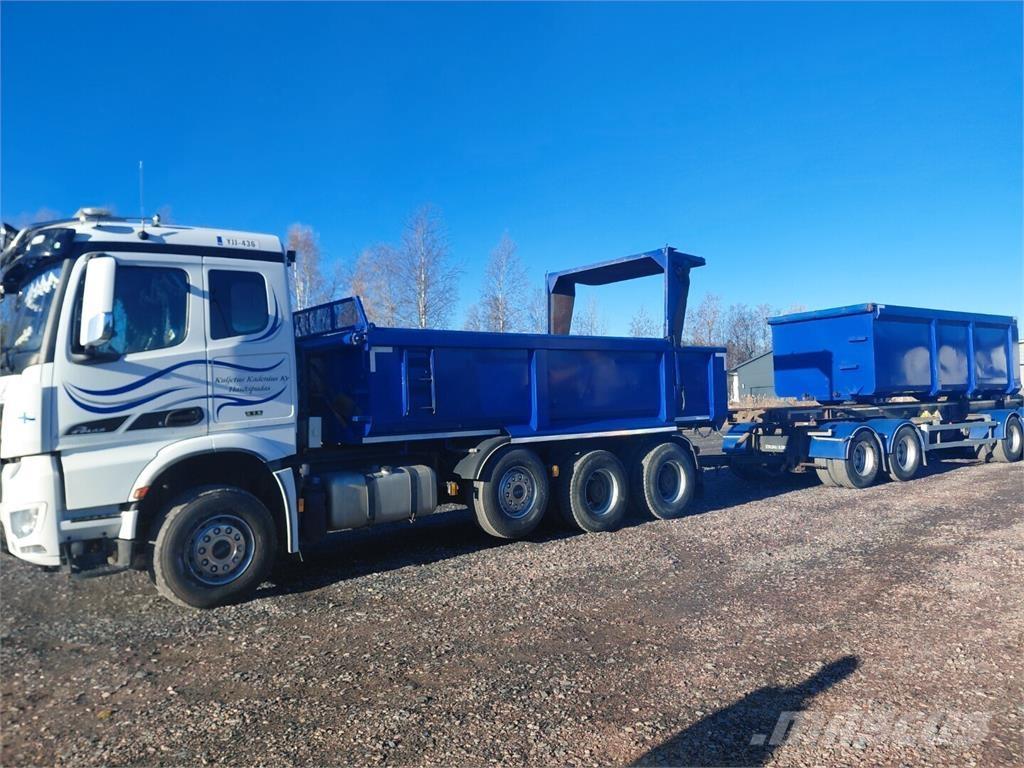 Sisu CM16M 8x4 Camion ribaltabili