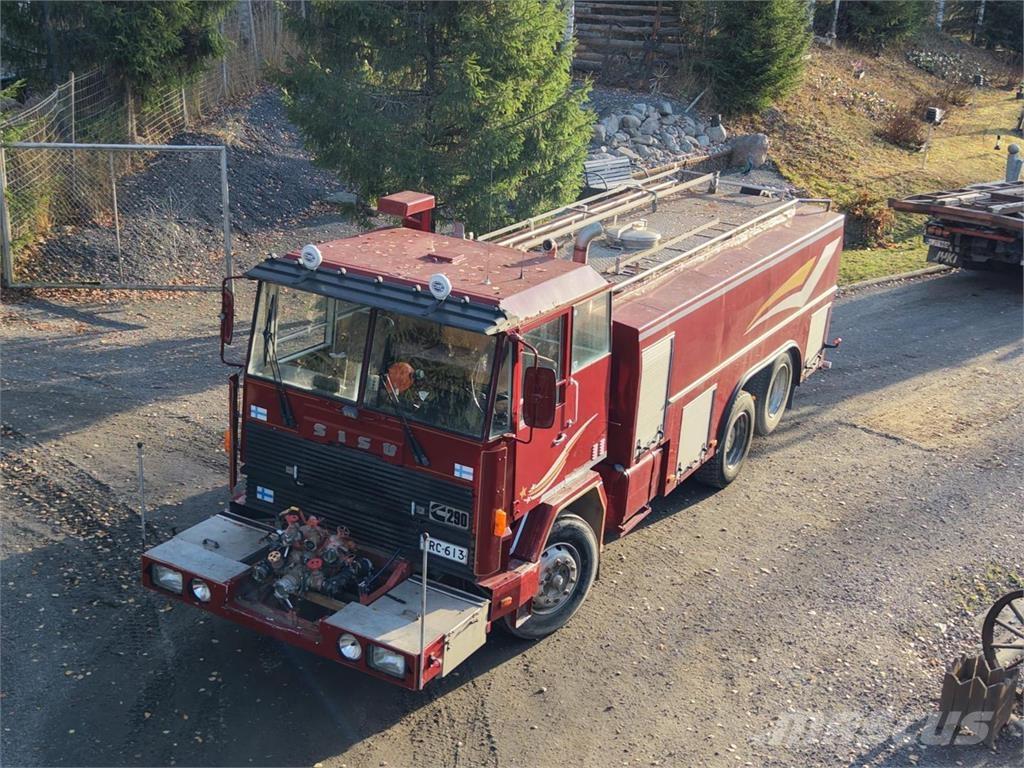 Sisu Paloauto 6X2 Camion altro