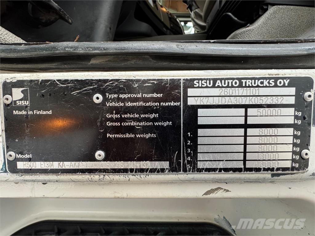 Sisu R500 10x4 Camion per il trasporto di macchine forestali