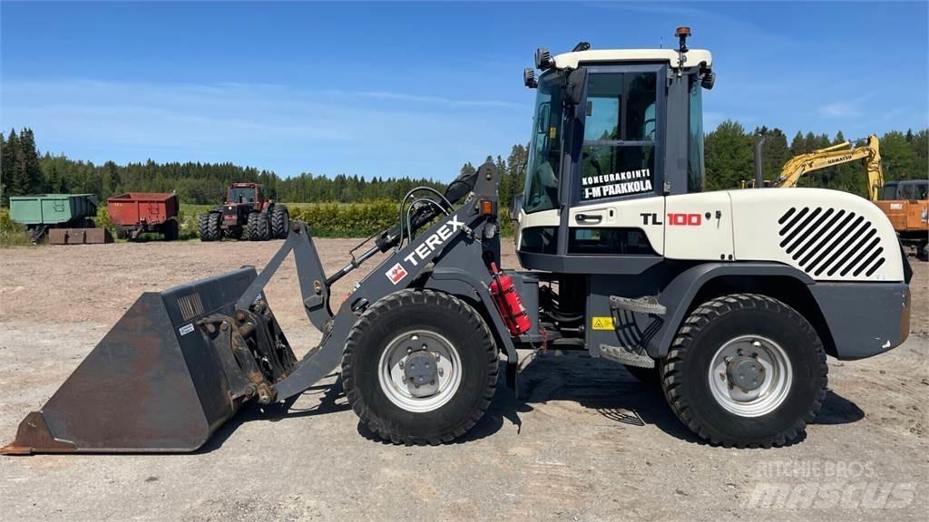Terex TL100 Pale gommate