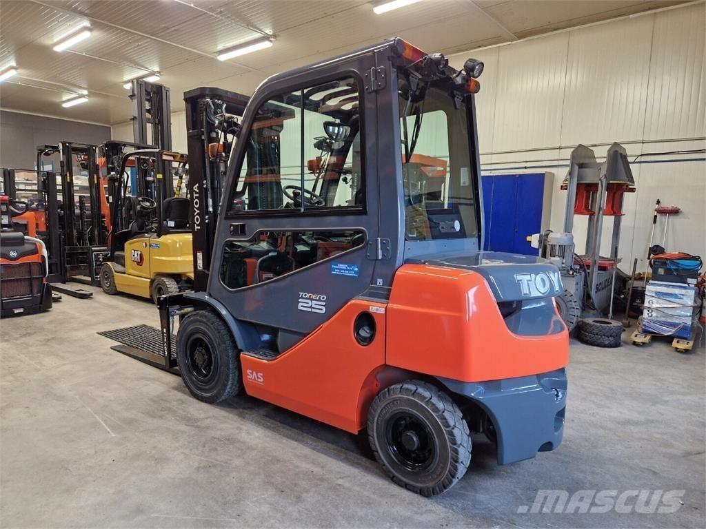 Toyota 02-8FDF25 Carrelli elevatori diesel