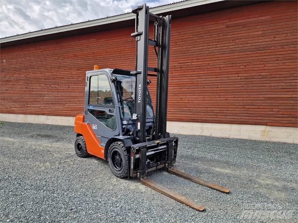 Toyota 02-8FDF30 Carrelli elevatori diesel