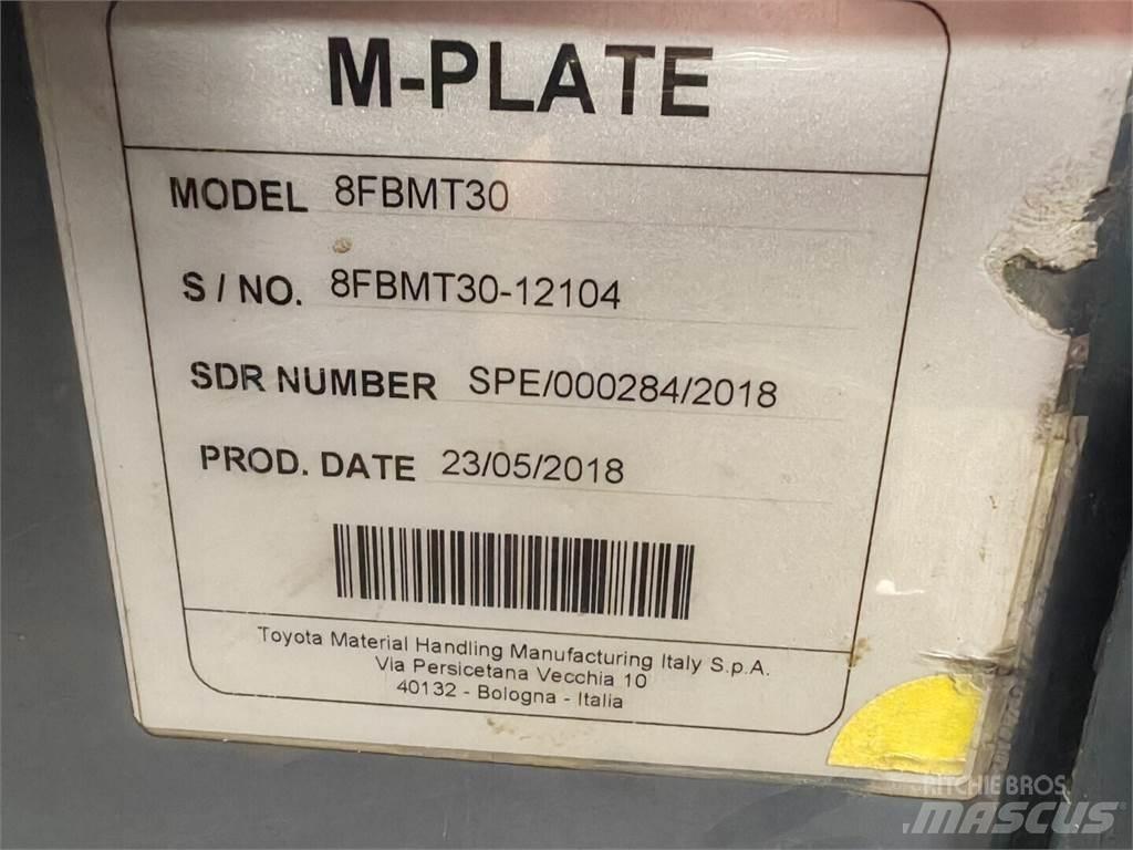 Toyota 8FBMT30 Carrelli elevatori elettrici